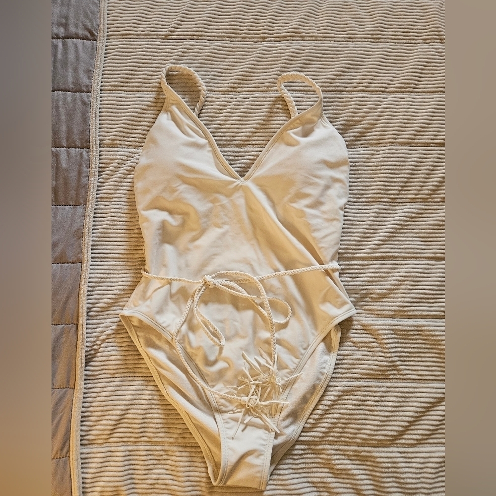 Shade & Shore Elegant Cream/white Women's One Piece Bathing Suit Size XL NWT